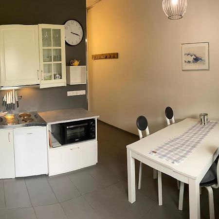 Moerk Guesthouse クヴェラゲルジ エクステリア 写真
